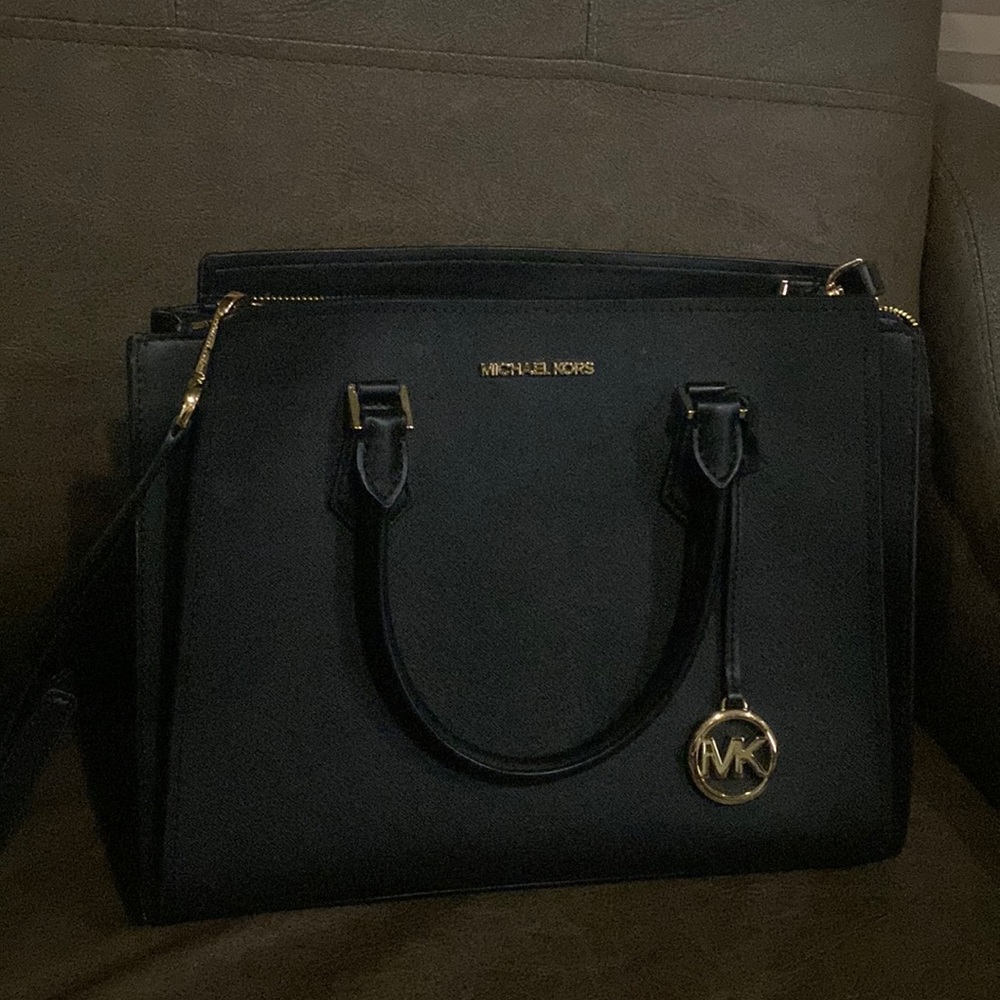 Michael Kors medium purse